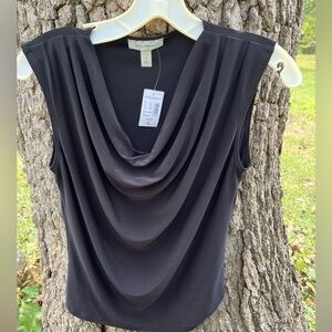 ⭐️NWT Dressbarn Sleeveless Blouse in size S